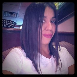 Meet your Posher, Jenn